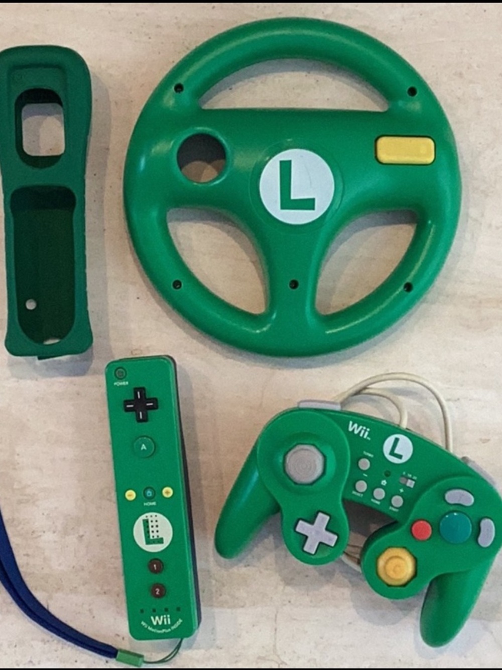 Luigi Wired Fight Pad PDP & Nintendo Wii Motion Plus Remote Controller Wheel Lot
